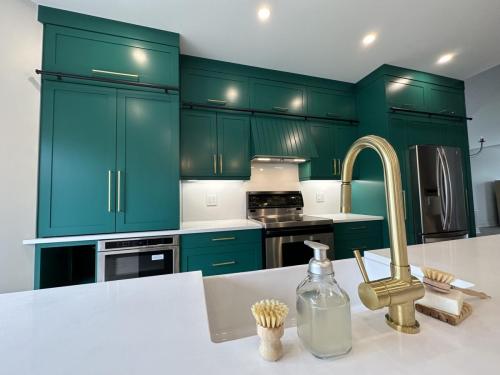 Emerald Kitchen Renovation 2023 Ottawa_11