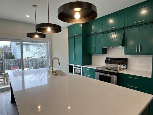 Emerald Kitchen Renovation 2023 Ottawa_6